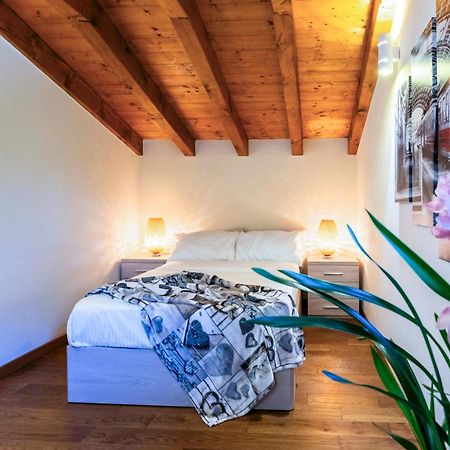 Iseo Lake Villa Con Vista Lago E Piscina Costa Volpino Zewnętrze zdjęcie
